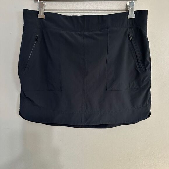 Athleta Black Mini Skirt - Picture 2 of 7